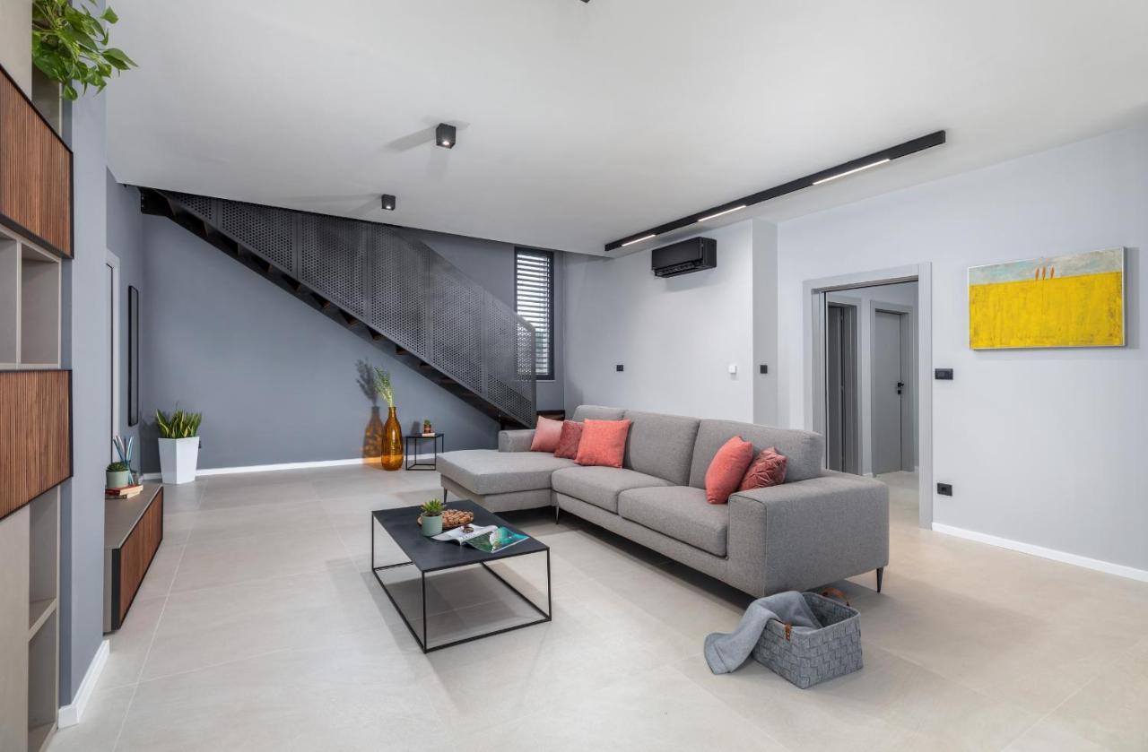 Amazing Private Villa With Outdoor Swimming Pool In Vodnjan Kültér fotó