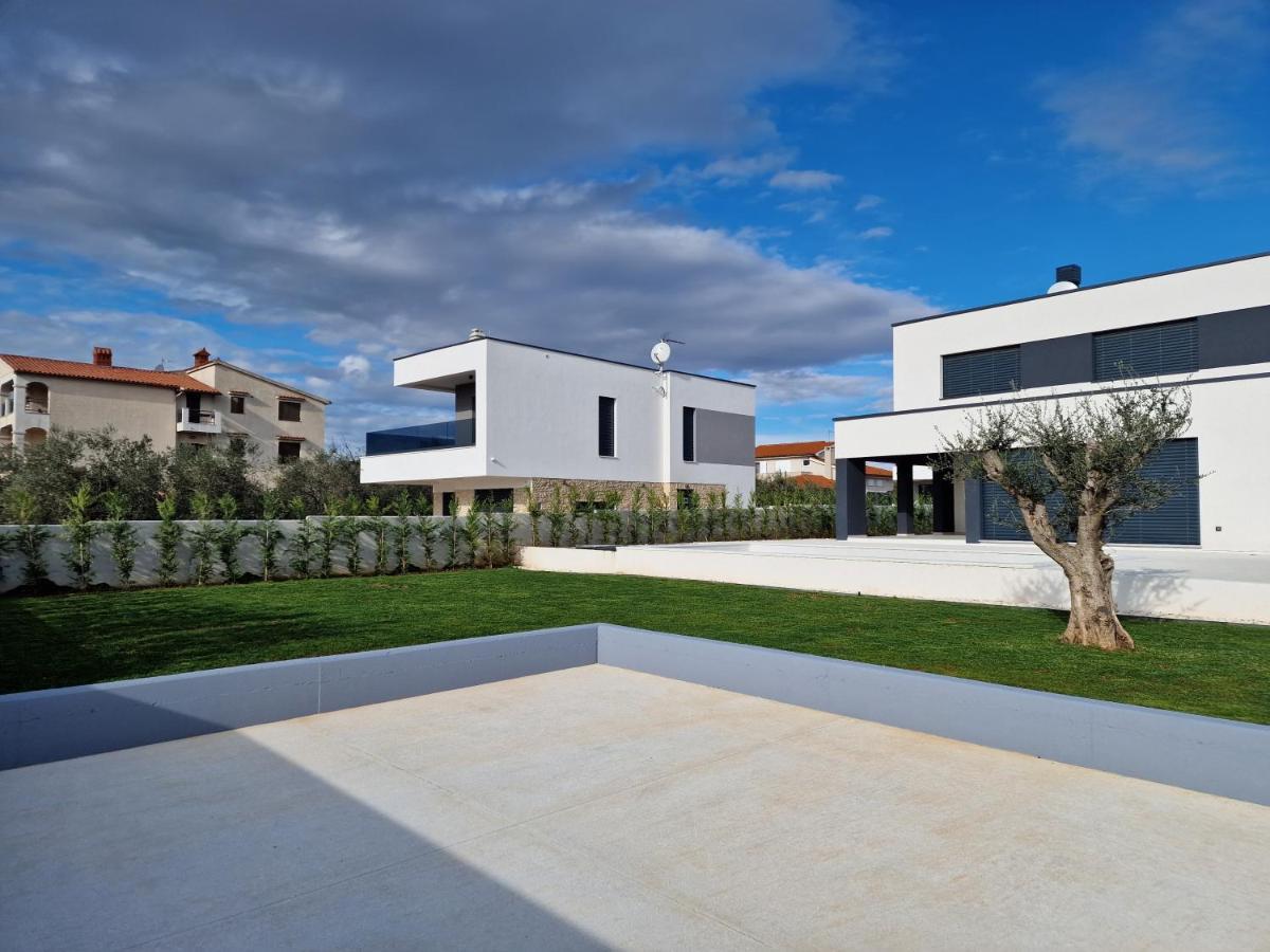 Amazing Private Villa With Outdoor Swimming Pool In Vodnjan Kültér fotó