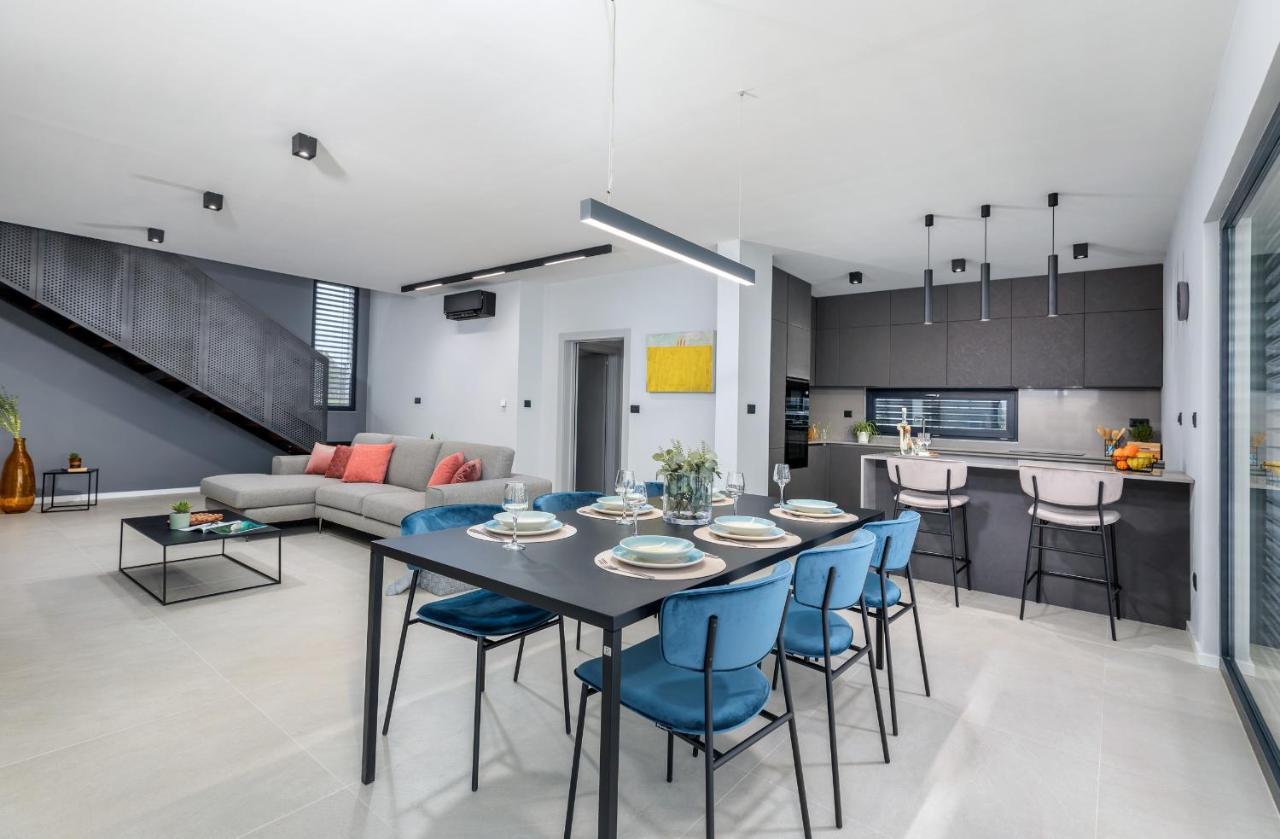 Amazing Private Villa With Outdoor Swimming Pool In Vodnjan Kültér fotó